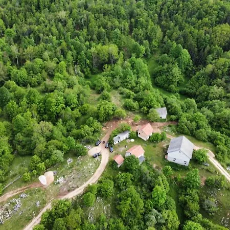Feriehus Matanovi Dvori *